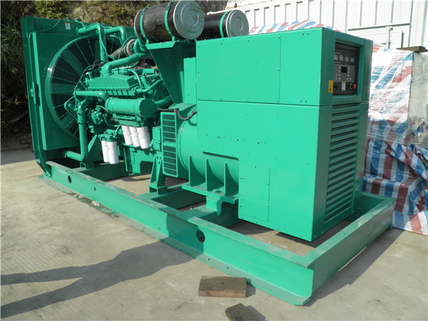 波密发电车出租-柴油发电机组在使用的过程中应该做好哪些防护工作