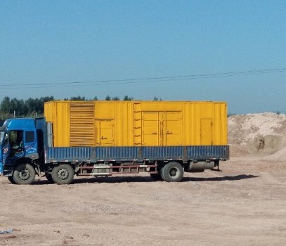 波密发电机出租如何判断柴油发电机冷却液是否需要更换？