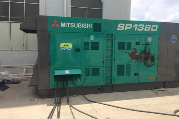 波密为什么有些柴油发电机组的输出电压可以调节？