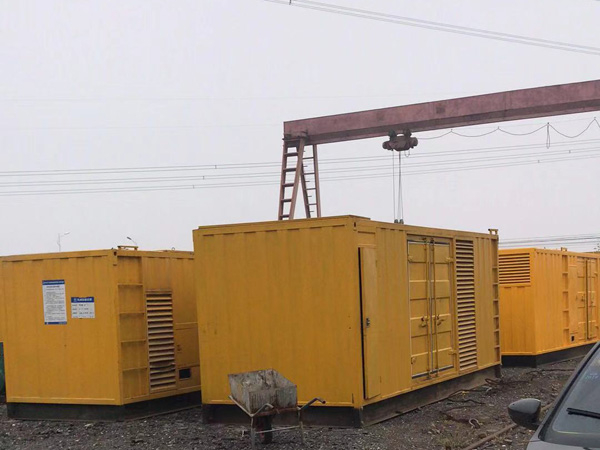 波密100kw柴油发电机组每小时油耗？